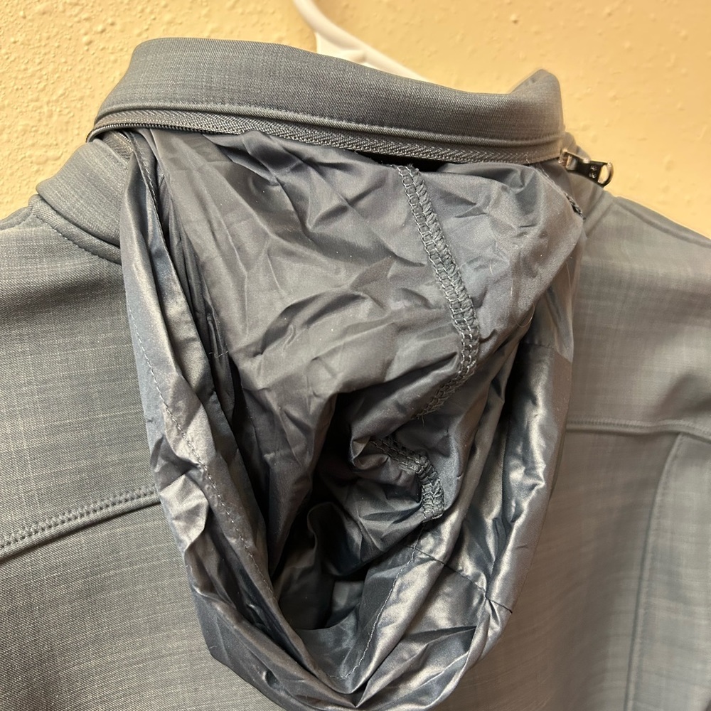 Under Armour Jacket - image 3